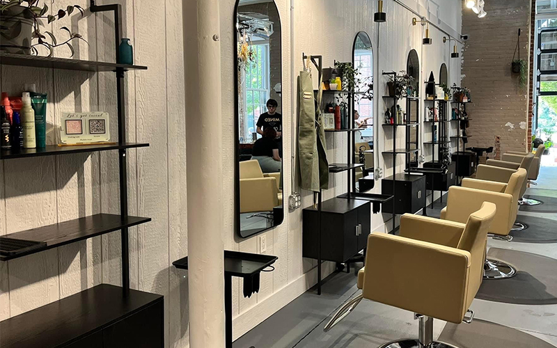 Kuaför Koltuğunun Salon Dekorasyonuna Katkısı